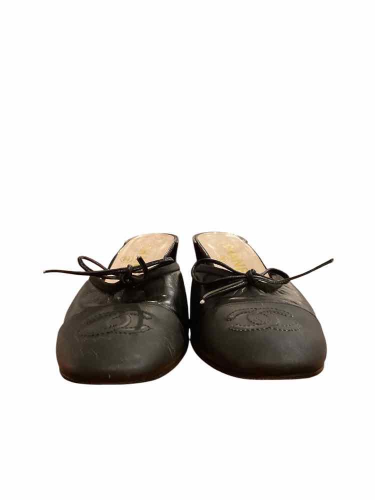 Chanel Size 38.5 Black Shoes