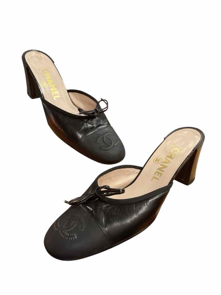 Chanel Size 38.5 Black Shoes