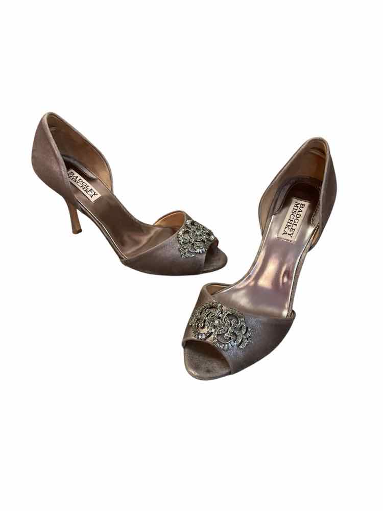 BADGLEY MISCHKA Size 8 Bronze Shoes