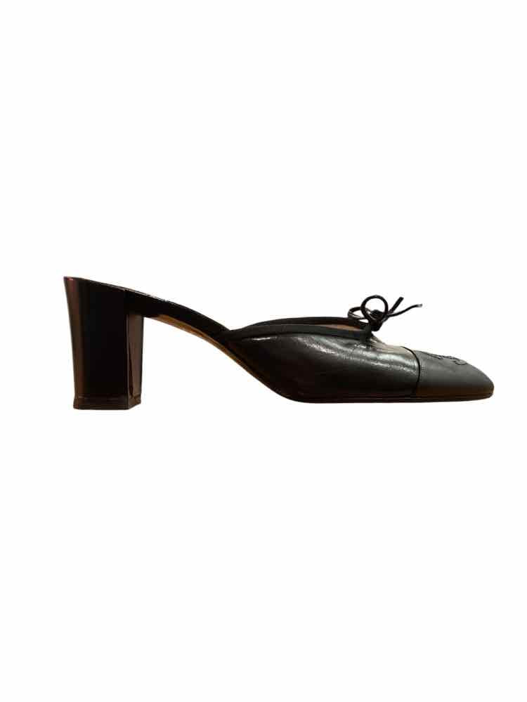 Chanel Size 38.5 Black Shoes
