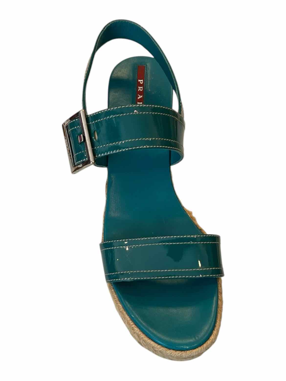 Prada Size 39 Green Shoes