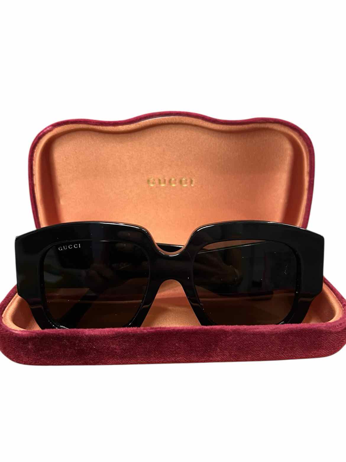 GUCCI Black sunglasses