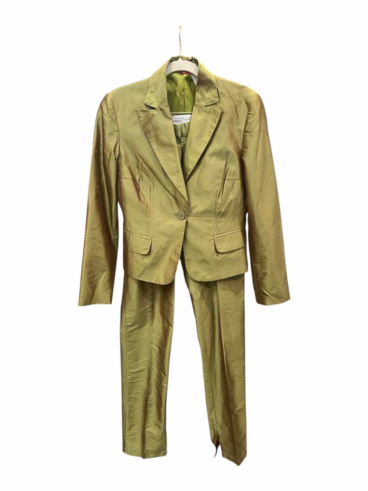 Divina Size 42 chartreuse suit