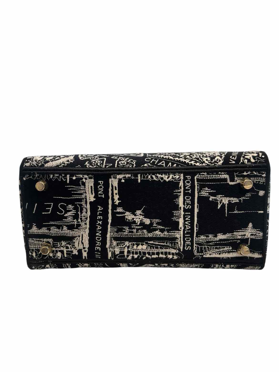 CHRISTIAN DIOR Size Medium Black/White Purse