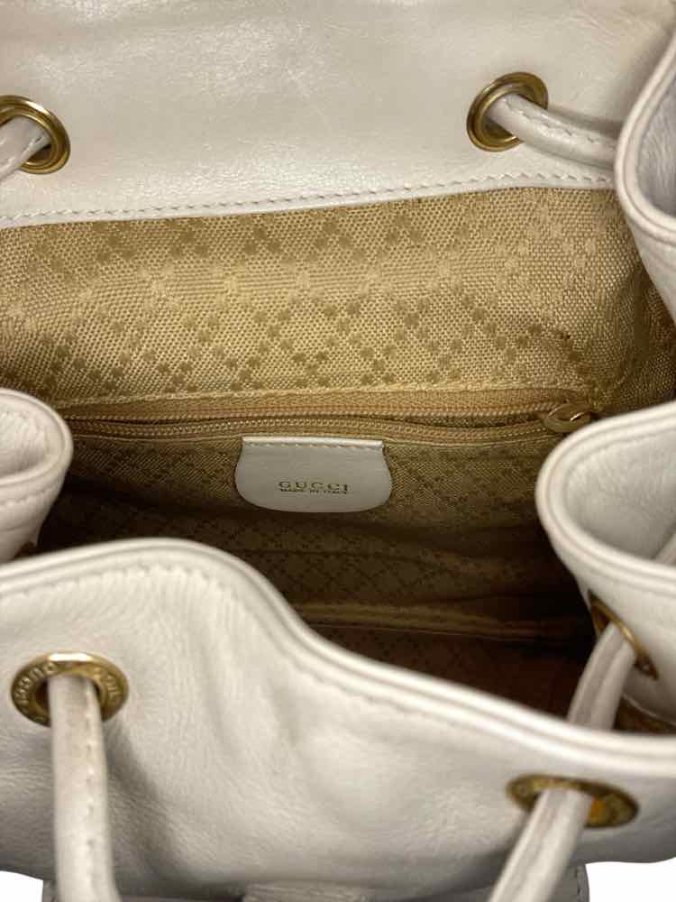 GUCCI Size Small Cream Purse