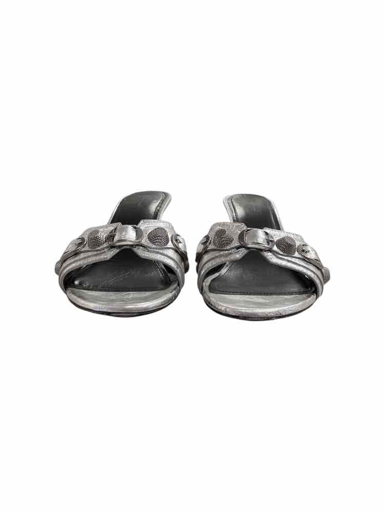 BALENCIAGA Size 38.5 silver Shoes