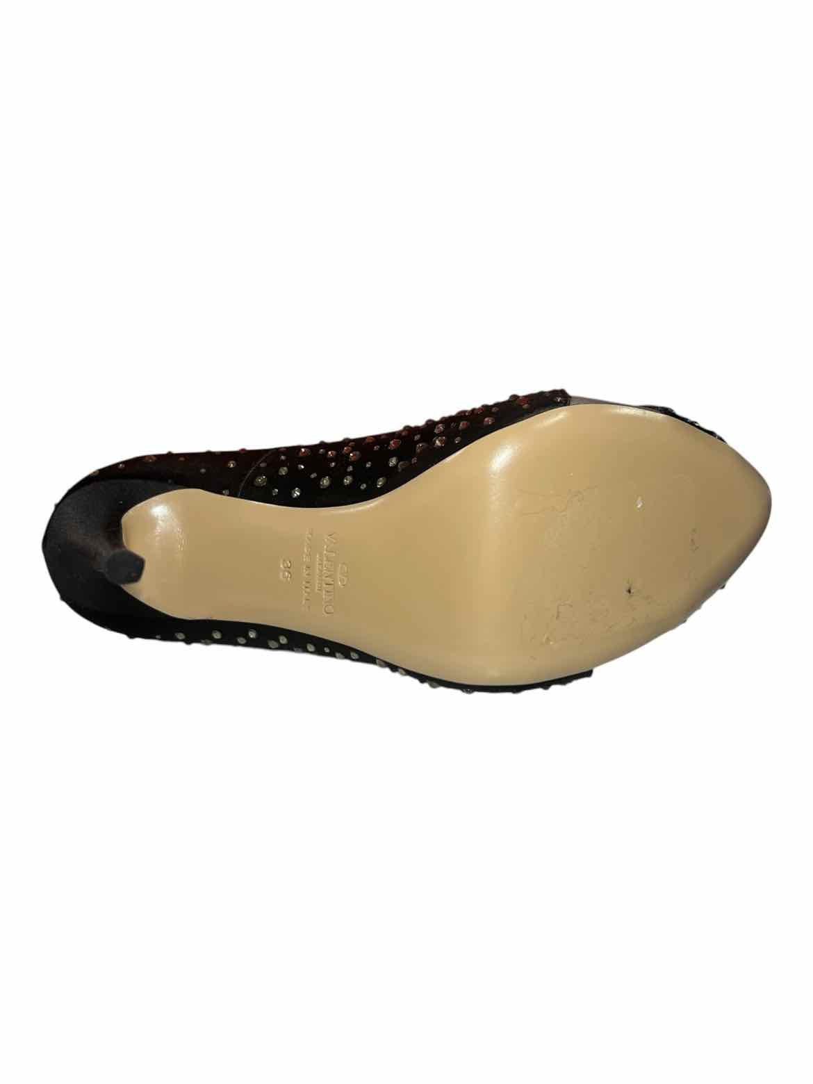 Valentino Size 36 Black Shoes