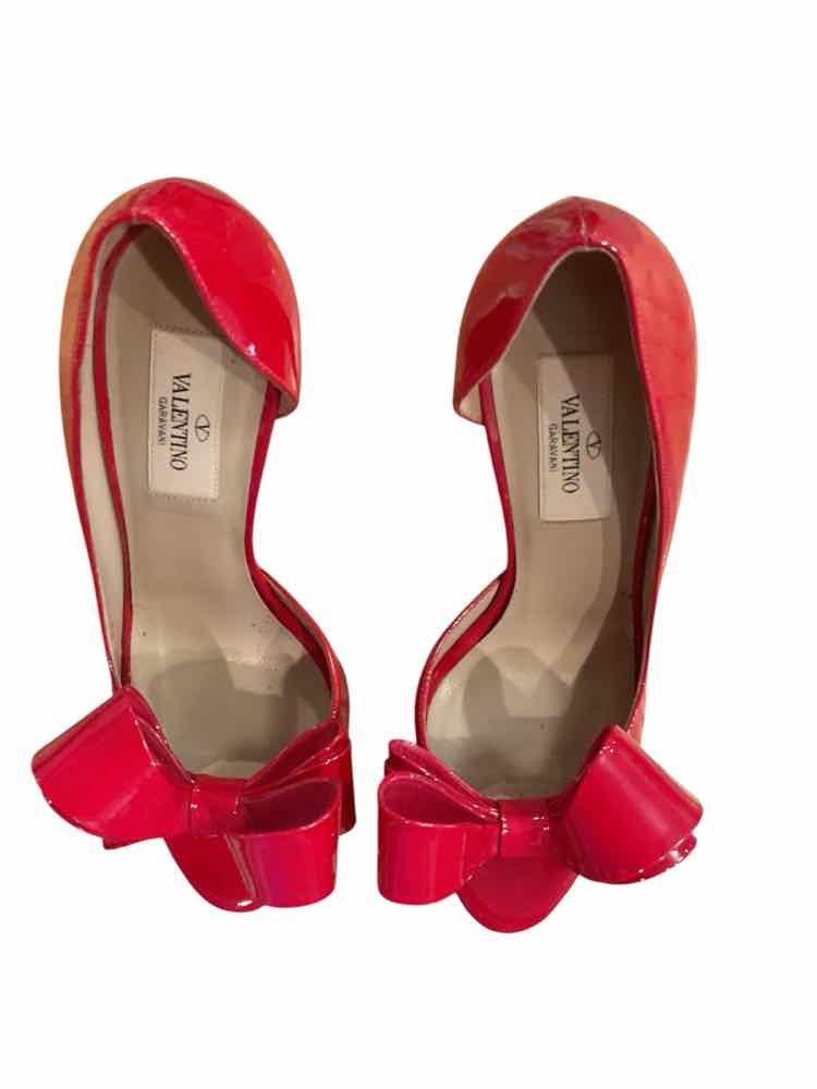 Valentino Size 36 red patent Shoes