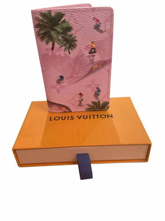LOUIS VUITTON Size Small pink/multi Wallet