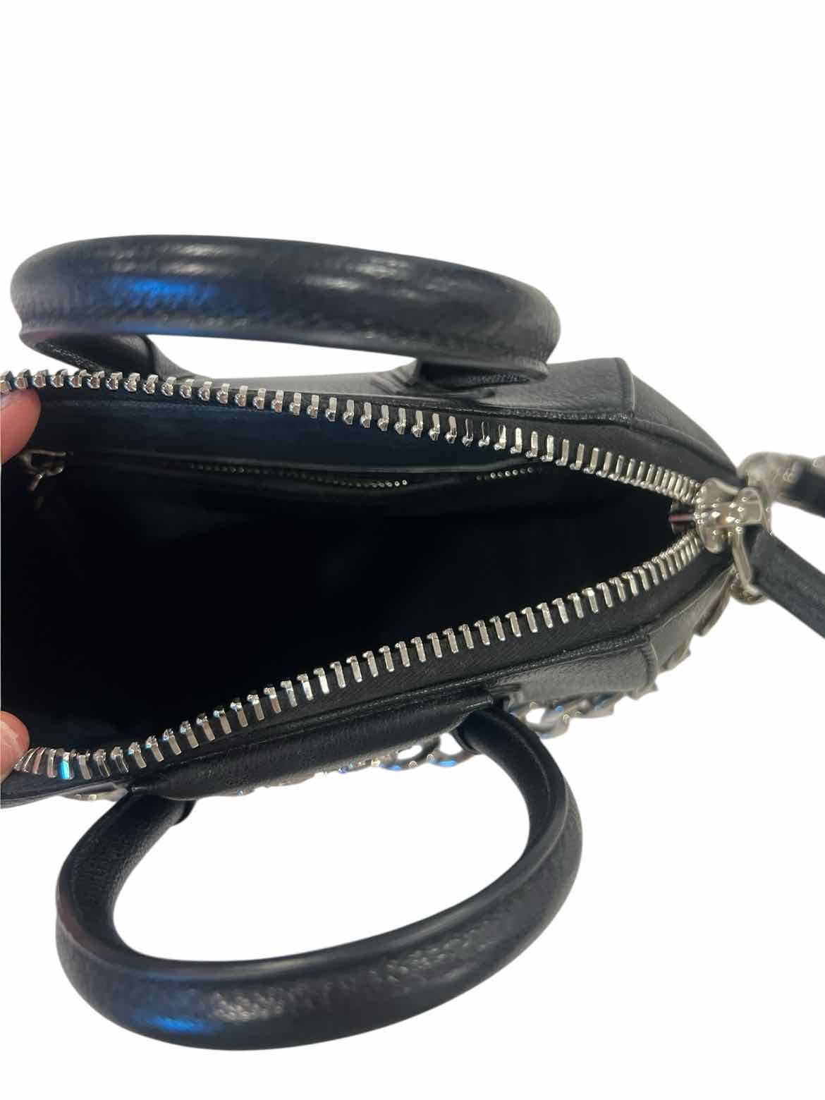 GIVENCHY Size Small black/silver Purse