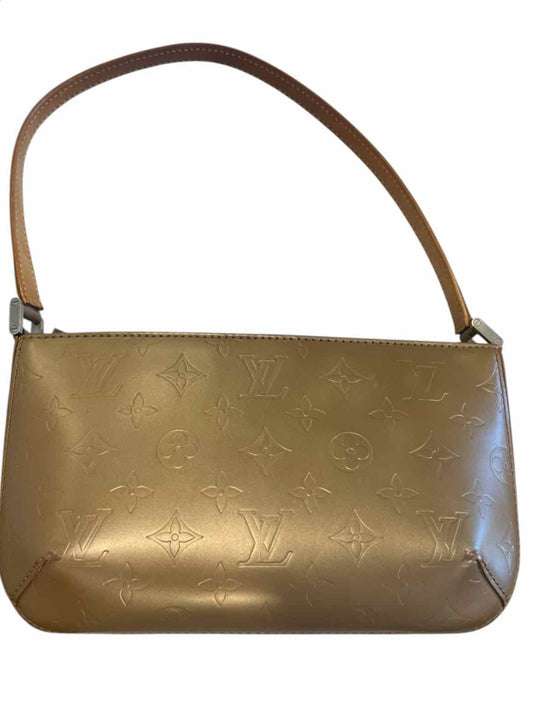 LOUIS VUITTON Size Small gold Purse