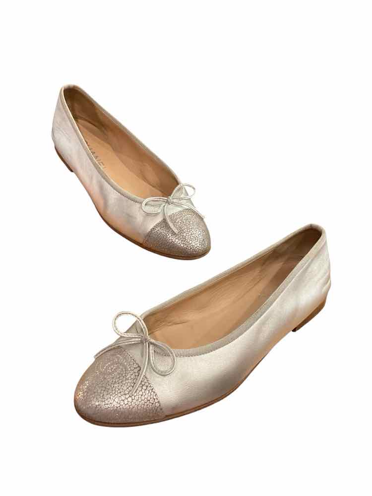 Chanel Size 38.5 silver Shoes