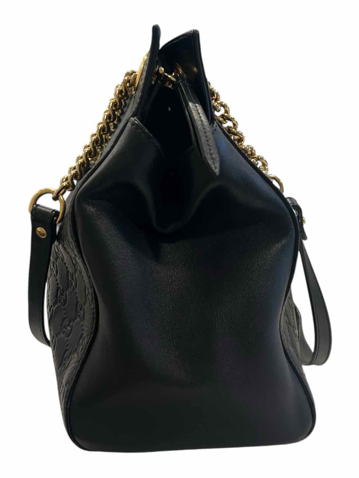 GUCCI Size Large black/gold hardware Purse