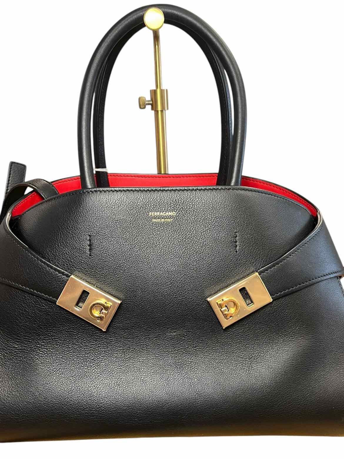 Ferragamo Size Medium black/red/gold Purse