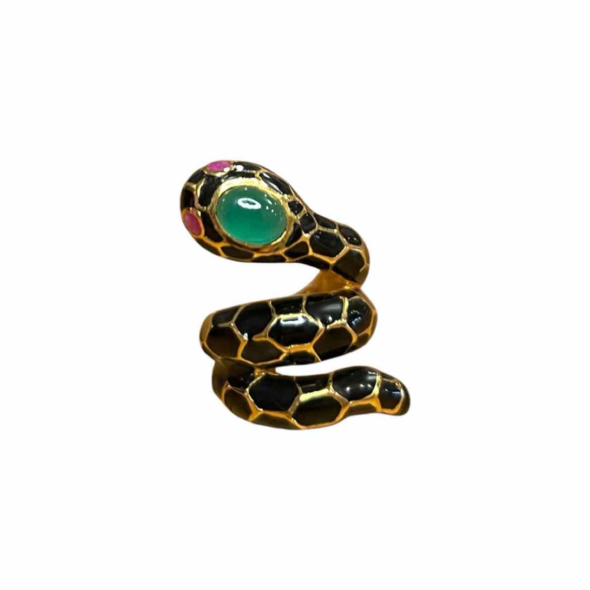 Zalvage Size 5.5 gold/blk/grn/red Ring