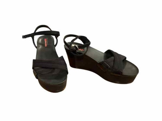 Prada Size 7 Black Shoes
