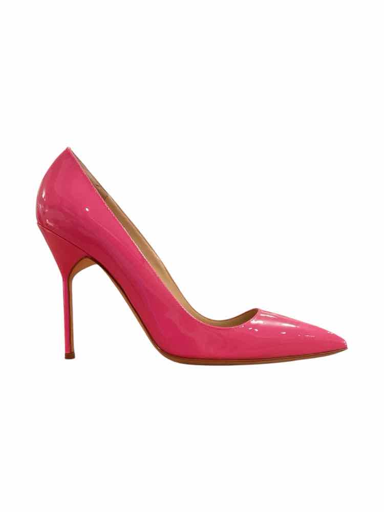 Manolo Blahnik Size 38.5 lipstick Shoes