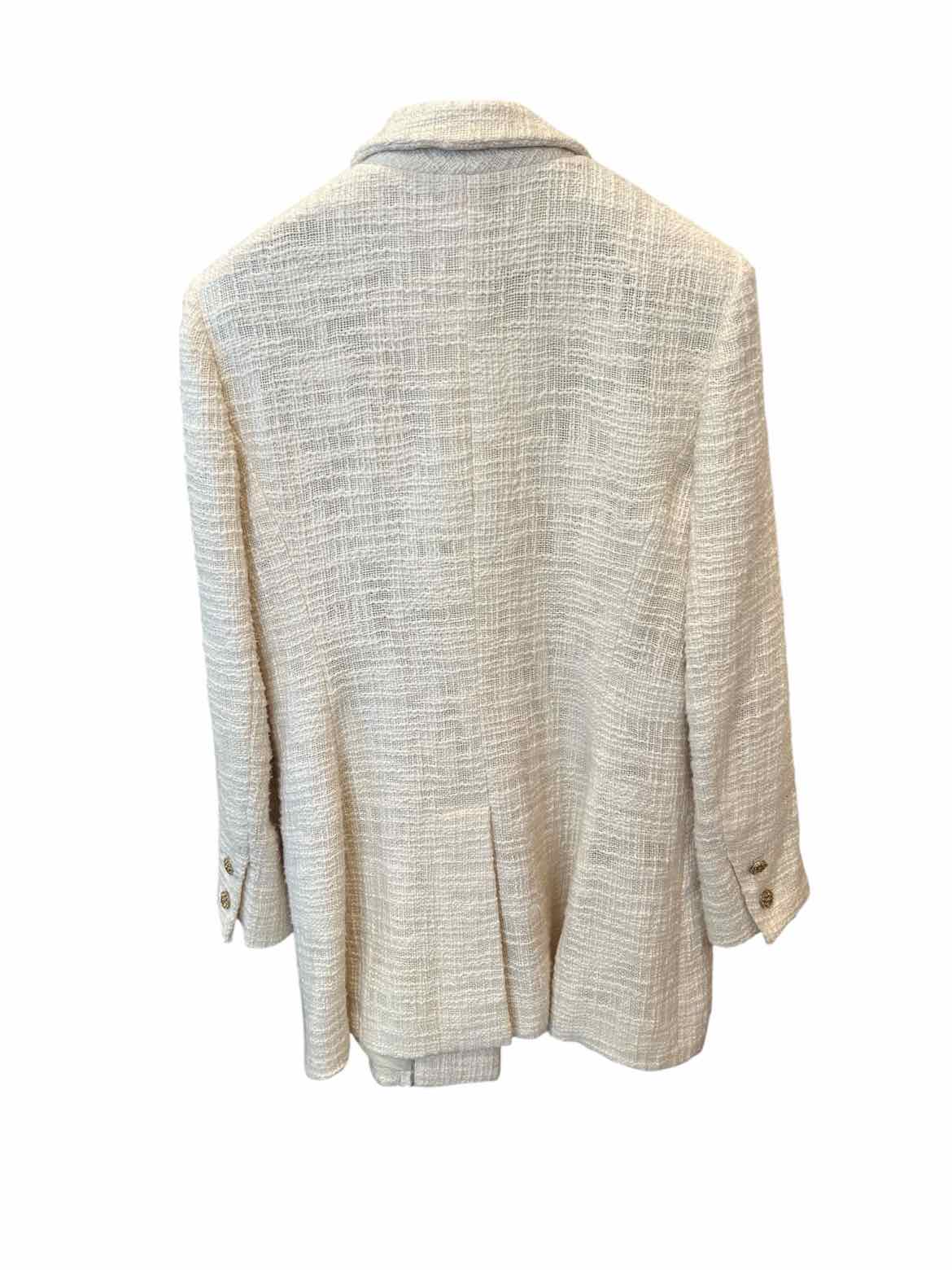 Chanel Size 44 Cream BLAZER