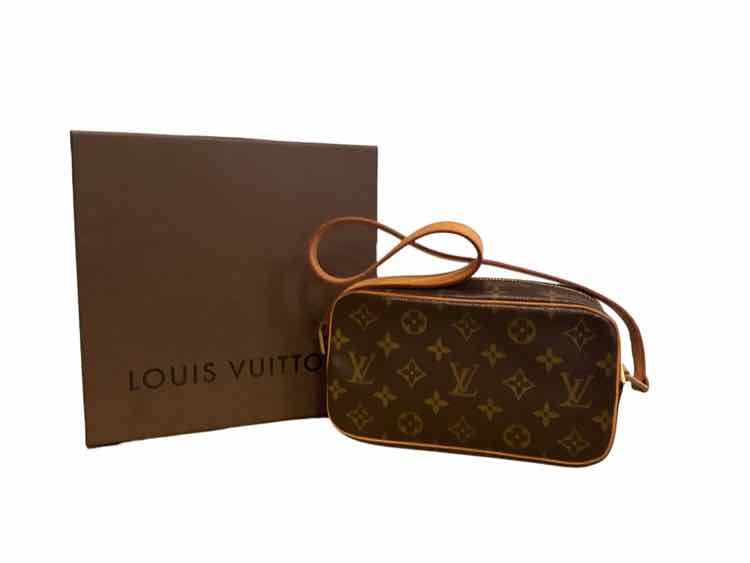 LOUIS VUITTON Size mini MONOGRAM Purse
