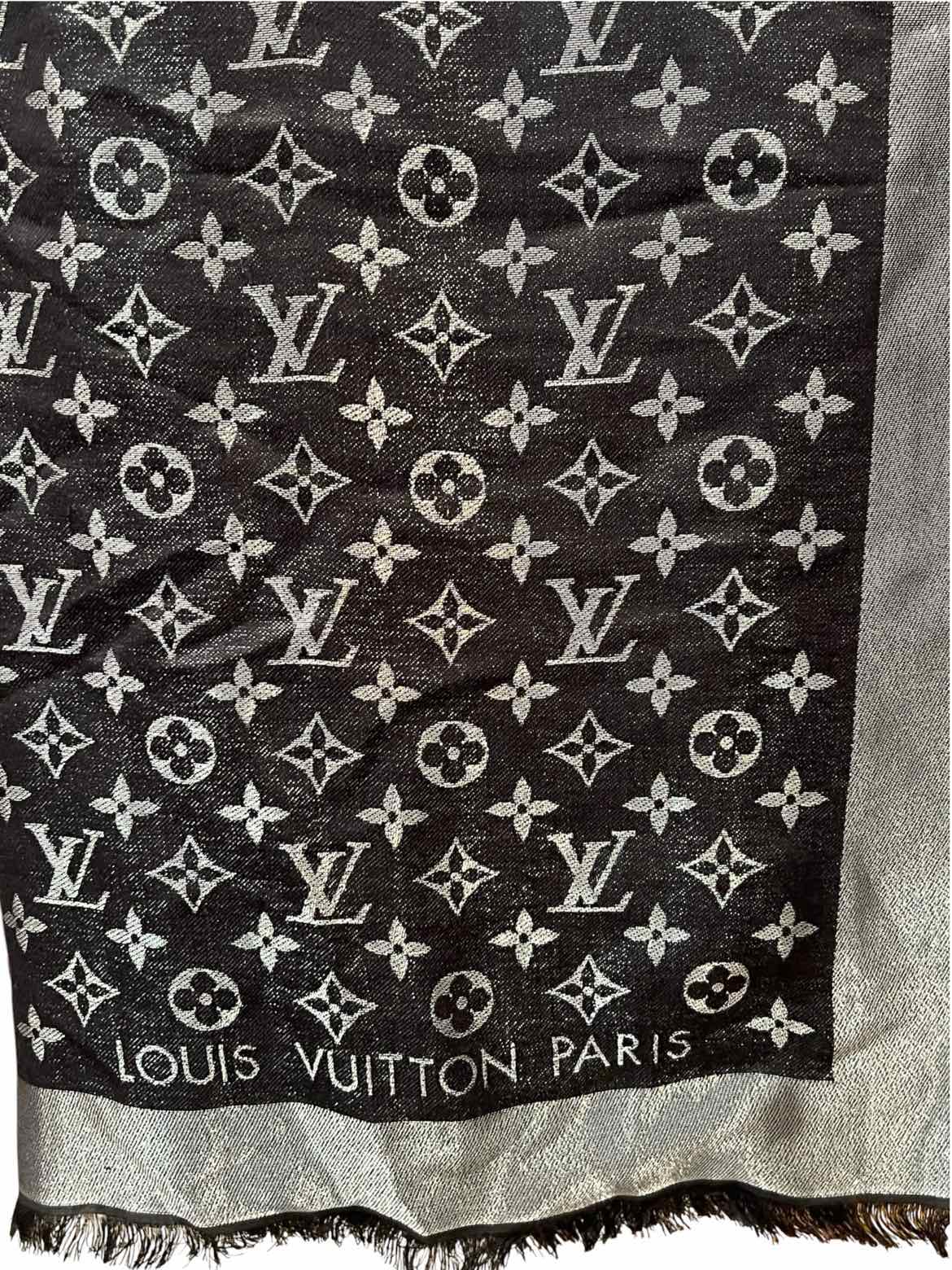 Louis Vuitton Size 56 X 56 black/silver Shine Shawl Shawl