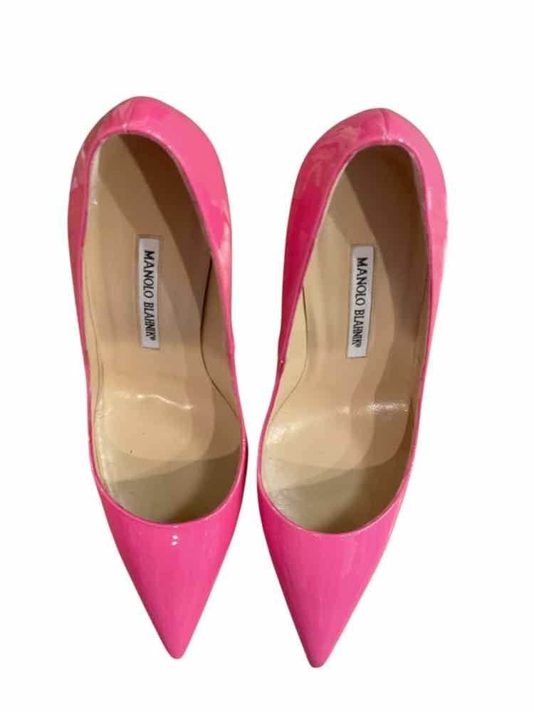 Manolo Blahnik Size 38.5 lipstick Shoes
